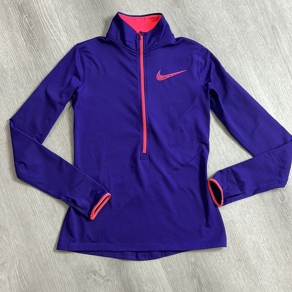 Nike • pro drifit half zip long sleeve with thumbholes - Picture 8 of 9